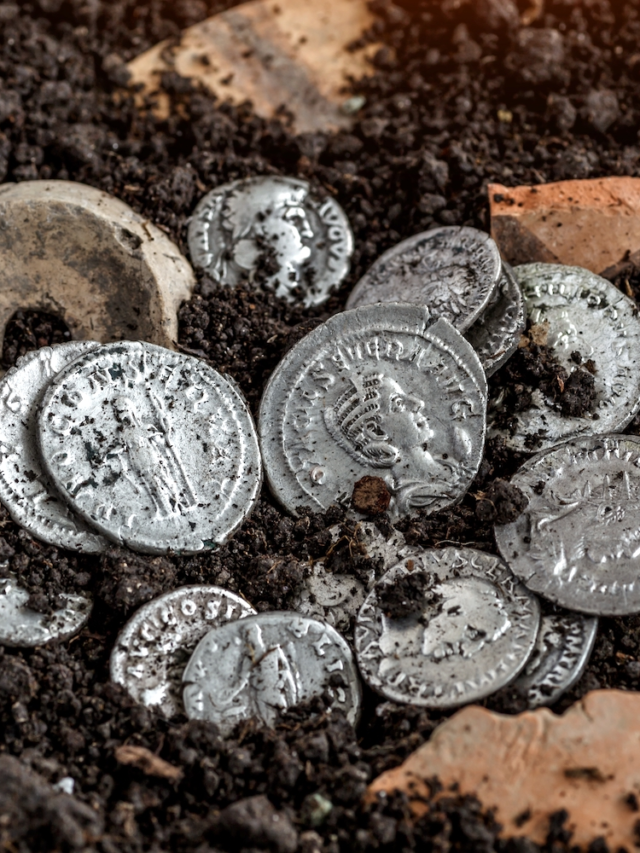 11 Best Places to Metal Detect for Old Coins